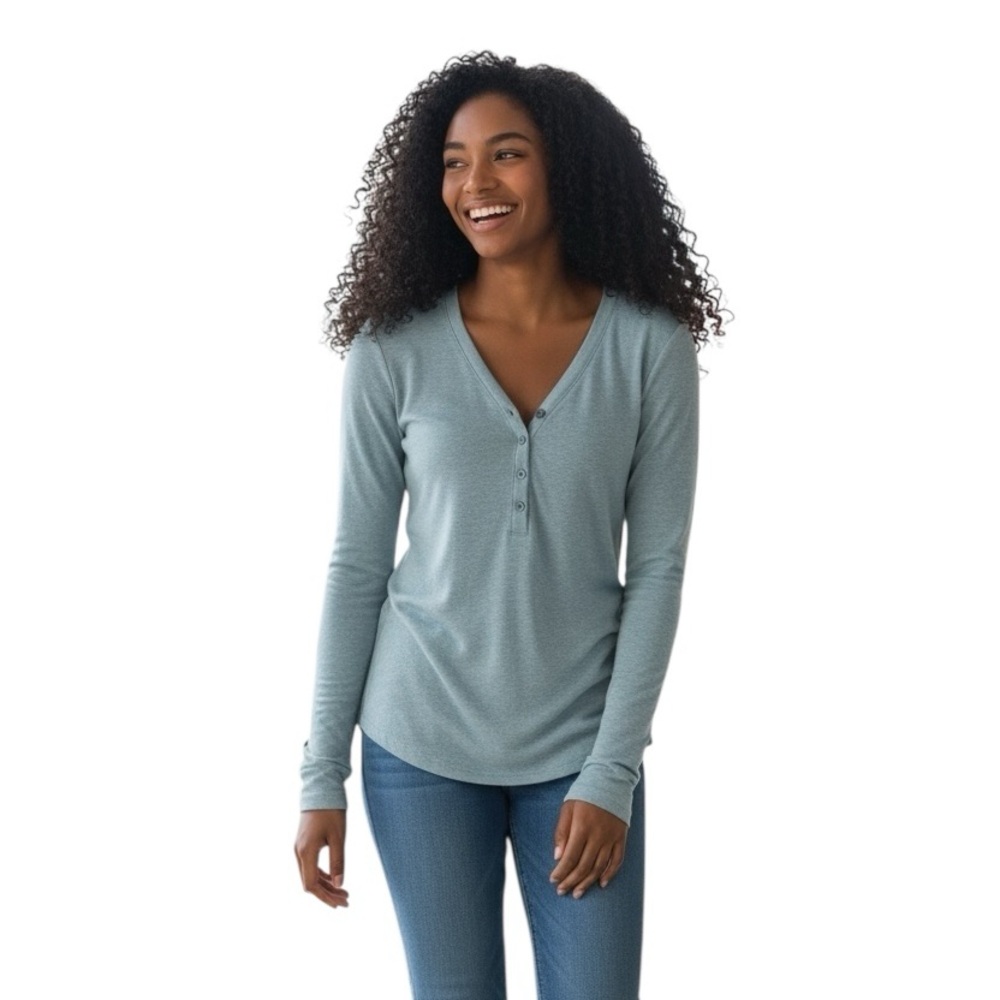 Athleta v-neck athleisure Gorp core long sleeve shirt